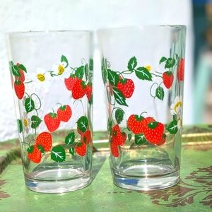 Strawberry Print Glass Tumblers